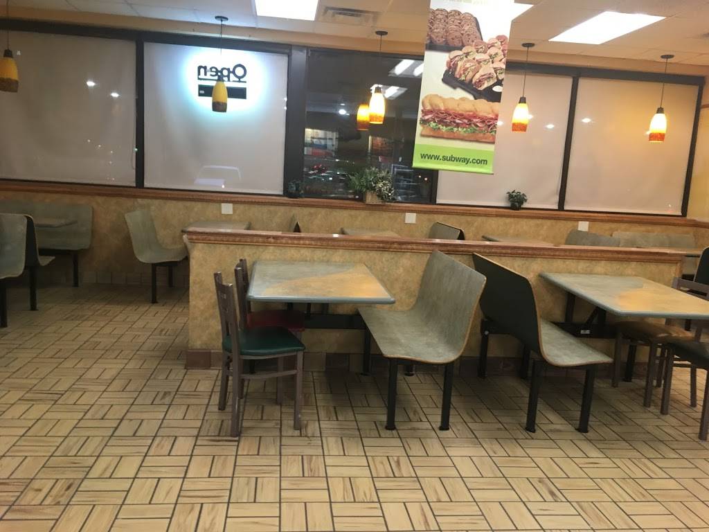 Subway Restaurants | restaurant | 5619 I-10, San Antonio, TX 78219, USA | 2106615500 OR +1 210-661-5500