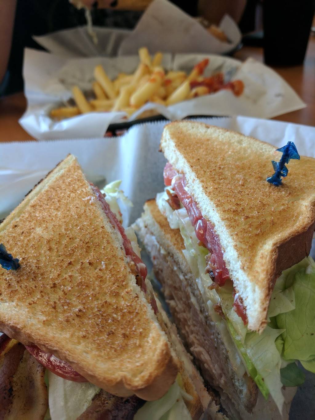 Delcos Original Steaks | restaurant | 1701 Main St, Dunedin, FL 34698, USA | 7277384700 OR +1 727-738-4700