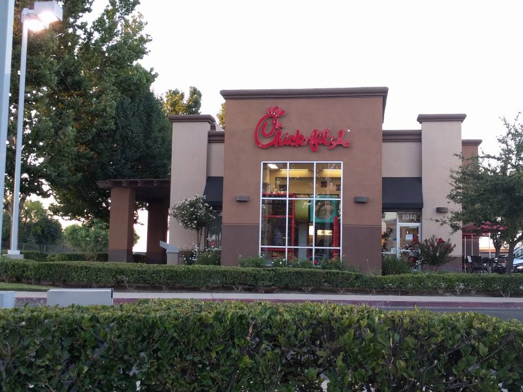 Chick-fil-A | restaurant | 8040 N Blackstone Ave, Fresno, CA 93720, USA | 5594323622 OR +1 559-432-3622