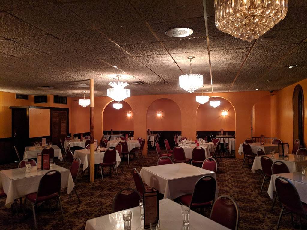 Maharaja | restaurant | 1550 N Farwell Ave, Milwaukee, WI 53202, USA | 4142762250 OR +1 414-276-2250