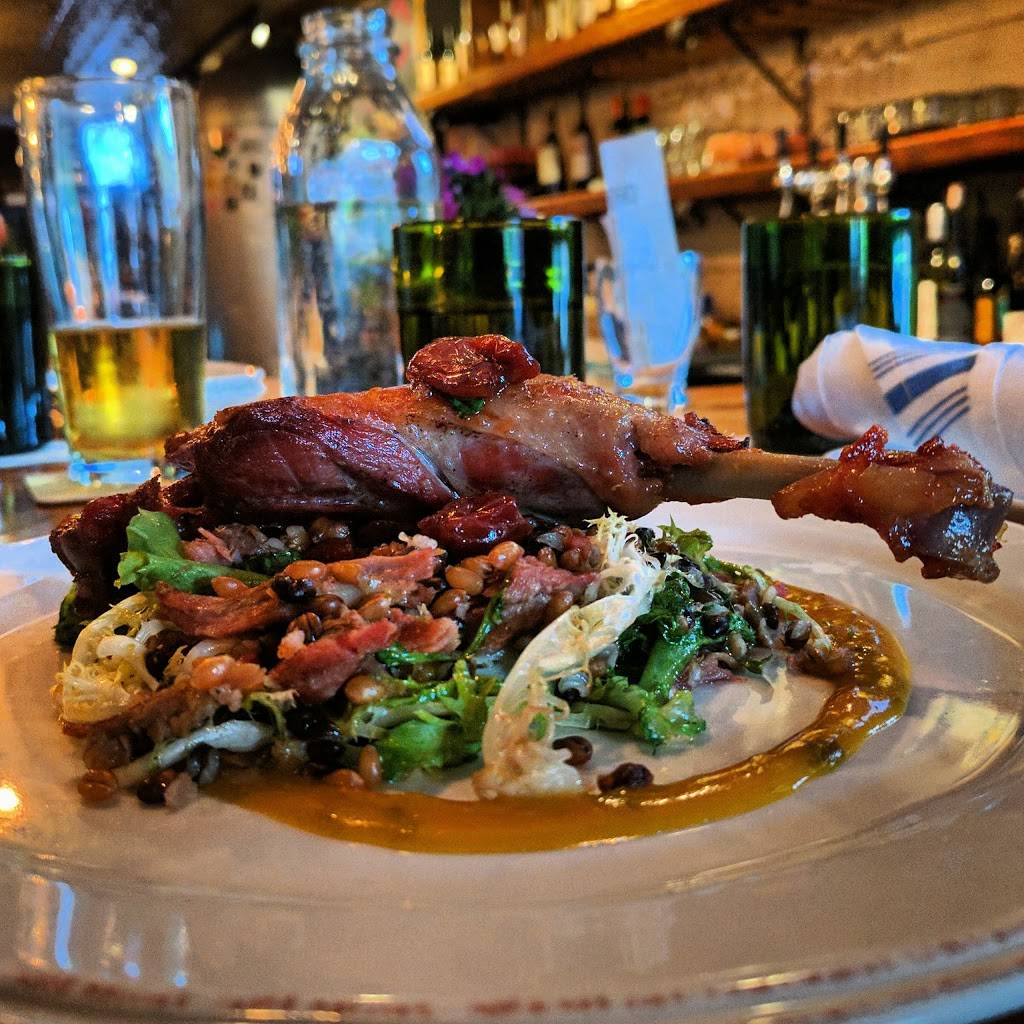 Farmhouse Evanston | restaurant | 703 Church St, Evanston, IL 60201, USA | 8474929700 OR +1 847-492-9700