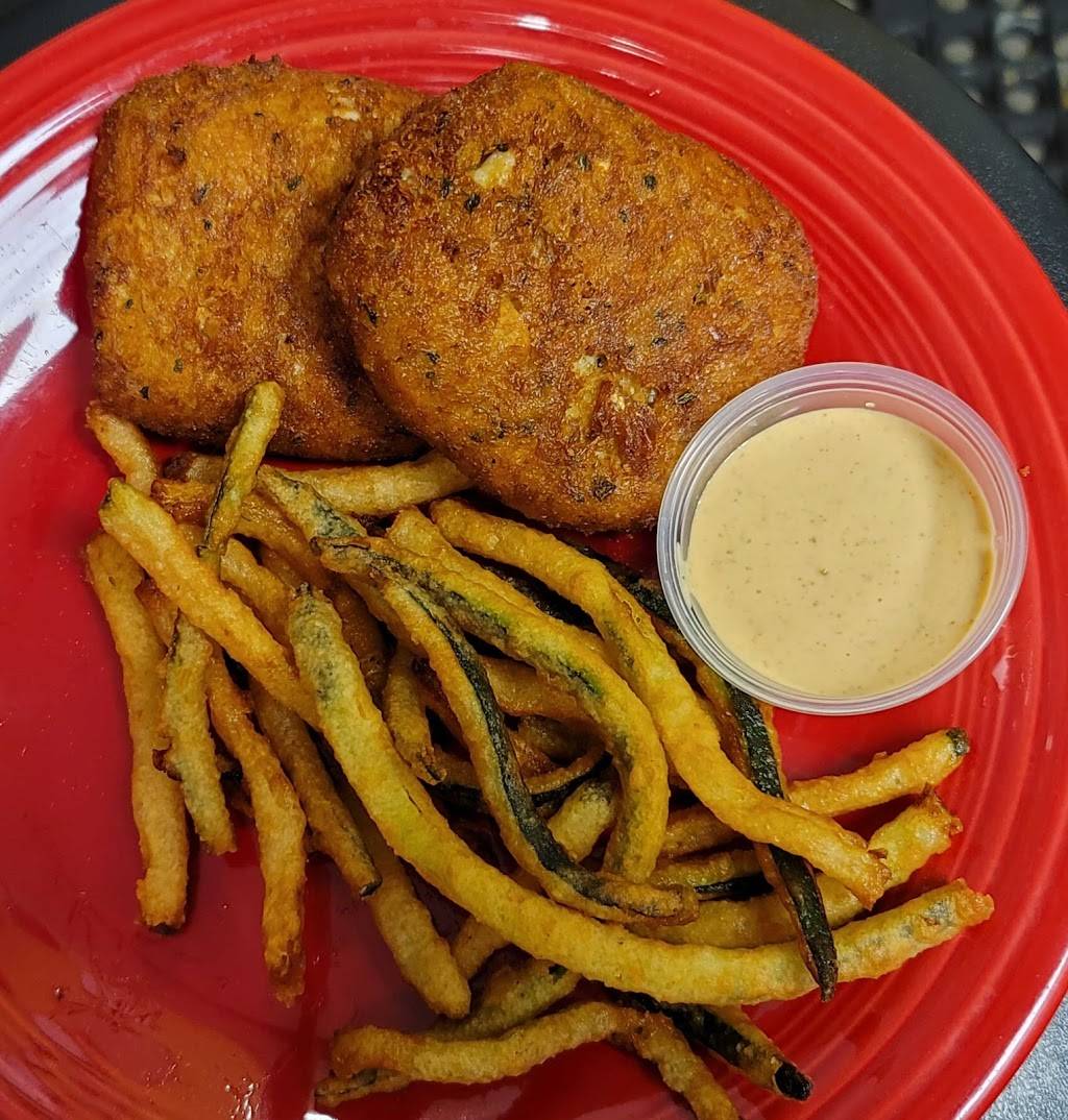 Fins N Wings | restaurant | 777 Oak St SW, Atlanta, GA 30310, USA | 4048827076 OR +1 404-882-7076