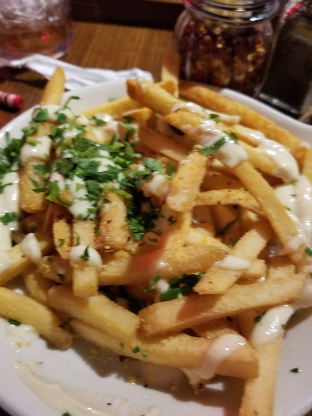 Old Chicago Pizza and Taproom | restaurant | 10601 Fischer Park Dr, Louisville, KY 40241, USA | 5026575700 OR +1 502-657-5700