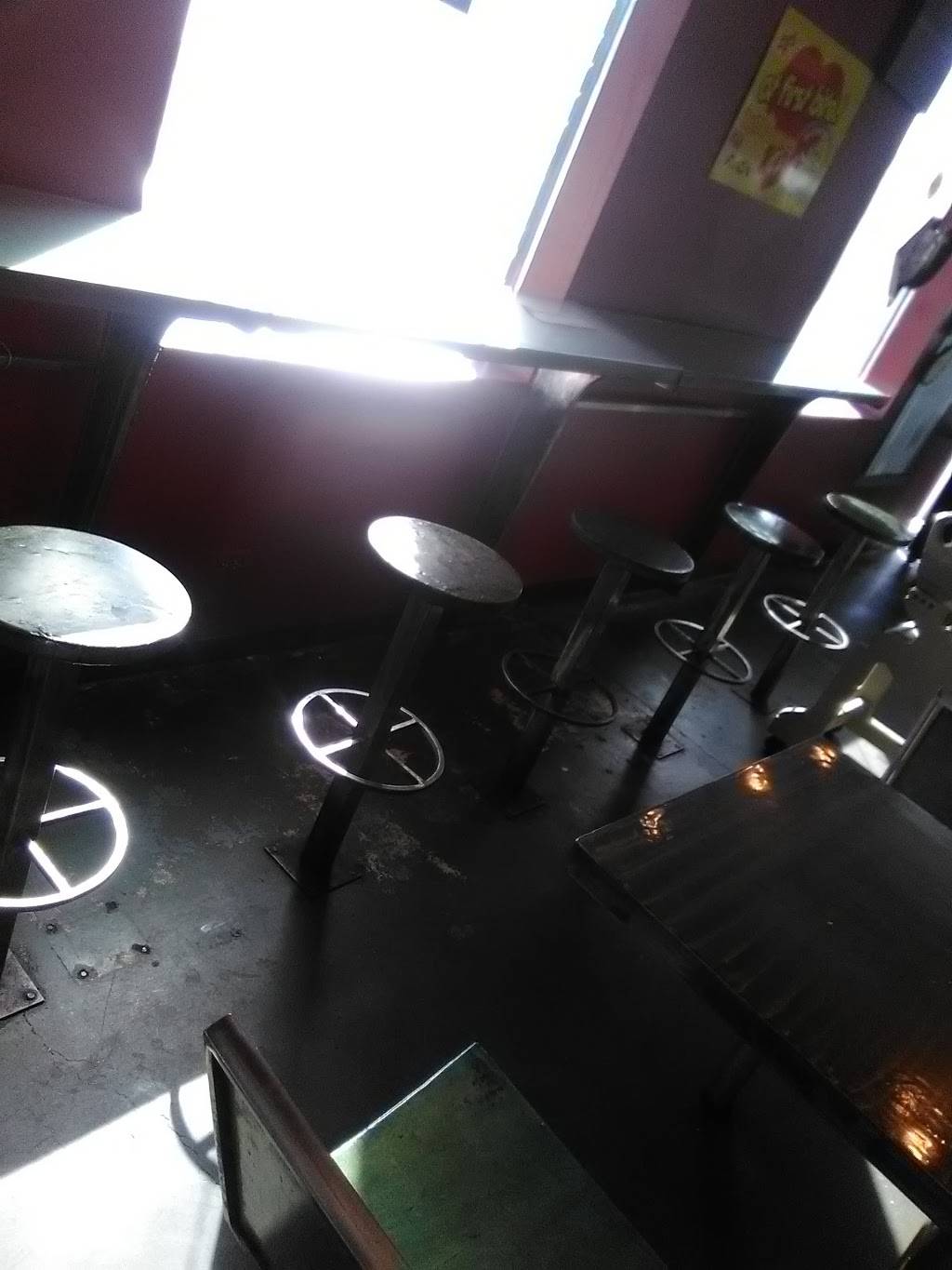 Bubba Chinos 19 | restaurant | 160 Federal Blvd, Denver, CO 80219, USA | 7205368717 OR +1 720-536-8717