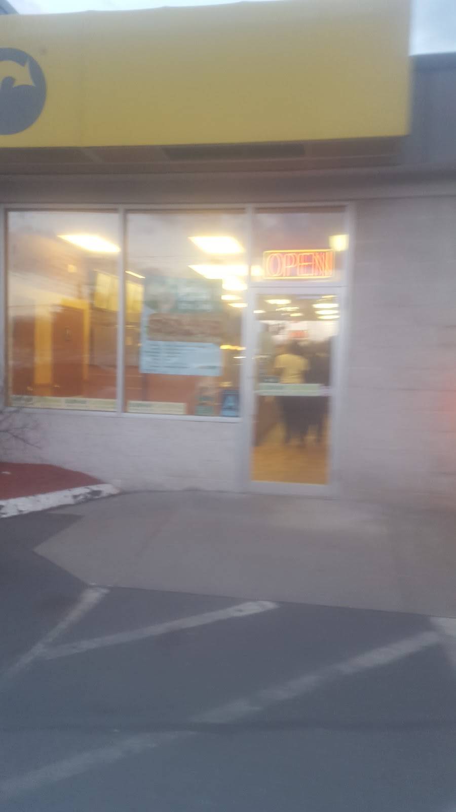 Subway | restaurant | 140 Weston St, Hartford, CT 06120, USA | 8602782705 OR +1 860-278-2705