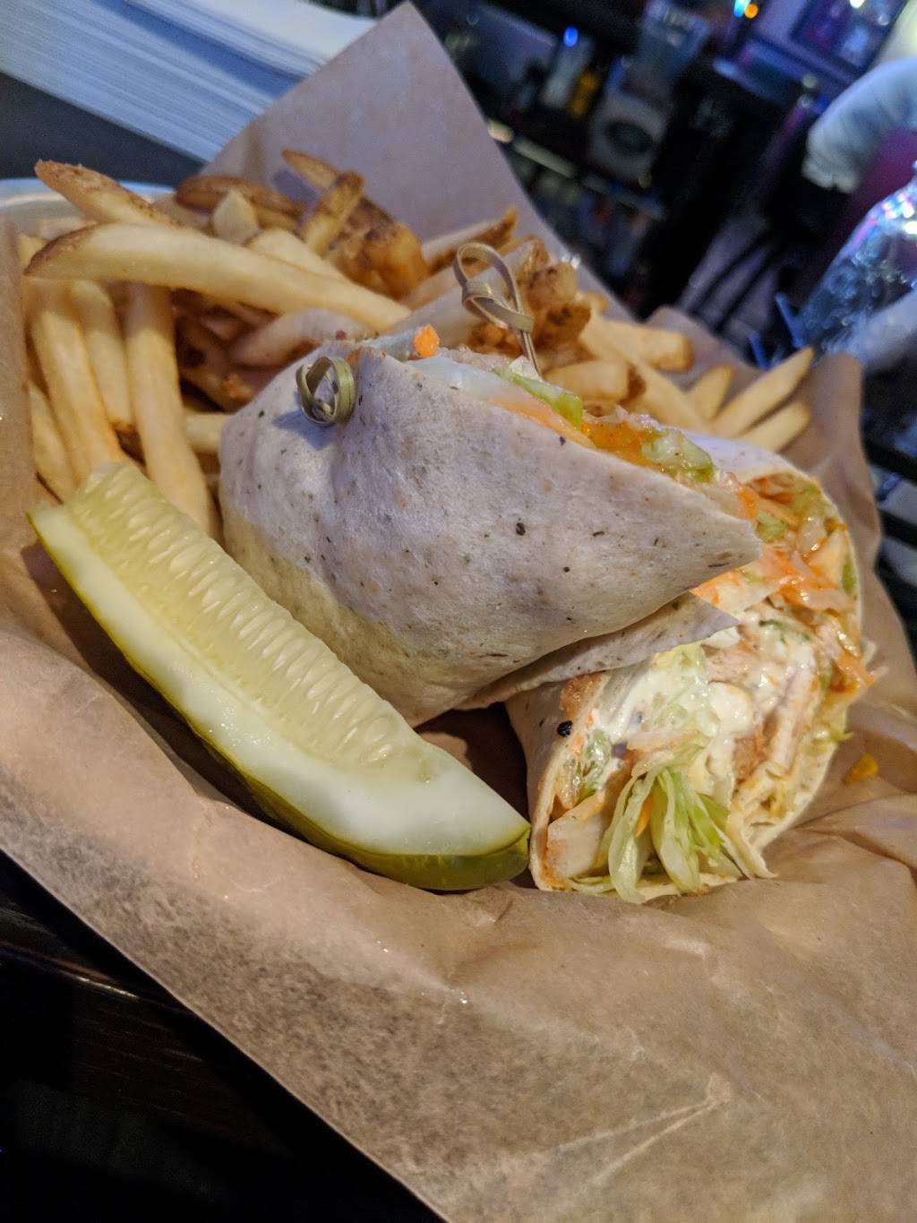 Scoreboard Bar & Grill | restaurant | 7550 E State St, Rockford, IL 61108, USA | 8153975800 OR +1 815-397-5800