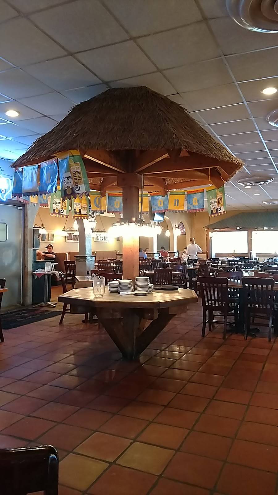 Los Cucos Mexican Restaurant | restaurant | 805 E Jackson St, El Campo, TX 77437, USA | 9795780612 OR +1 979-578-0612