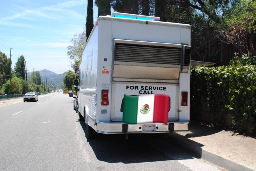 Judiths Foods | restaurant | 1748 W Jefferson Blvd, Los Angeles, CA 90018, USA | 3238777492 OR +1 323-877-7492