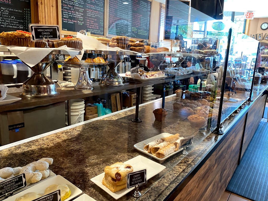 Somethings Brewing | cafe | 82 Cty A27 A, Grayslake, IL 60030, USA | 8475438600 OR +1 847-543-8600