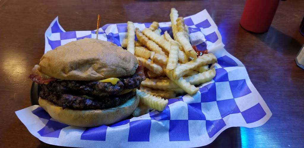 18 Main Street Bar & Grill | restaurant | 18 S Main St, New Castle, KY 40050, USA | 5028454555 OR +1 502-845-4555