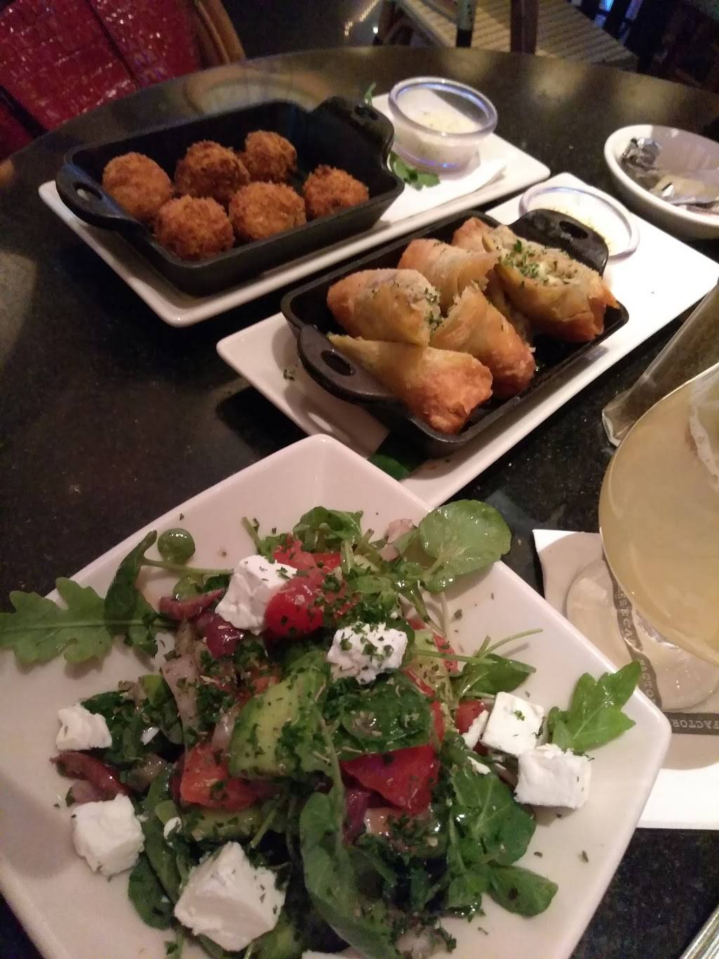 The Cheesecake Factory | restaurant | 160 S Green Valley Pkwy, Henderson, NV 89052, USA | 7022076372 OR +1 702-207-6372