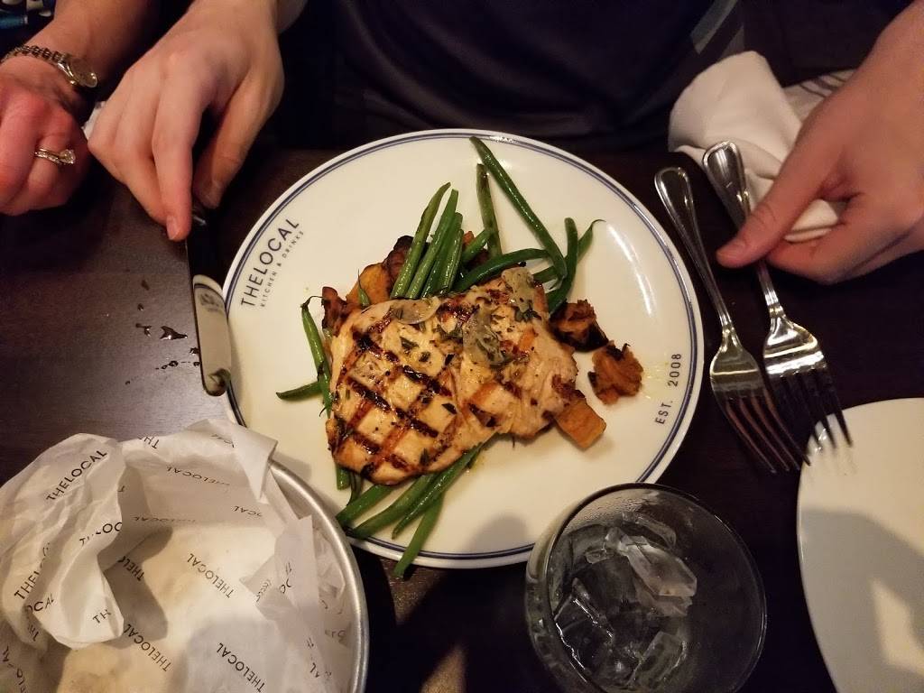 The LOCAL Kitchen & Drinks Waltham | restaurant | 99 3rd Ave Unit 3, Waltham, MA 02451, USA | 7817018351 OR +1 781-701-8351