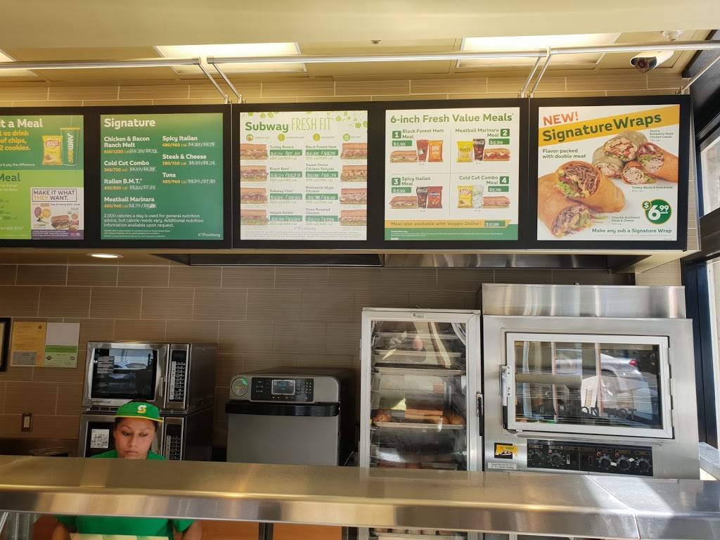 Subway | meal takeaway | 195 W Franklin St, Monterey, CA 93940, USA | 8316552613 OR +1 831-655-2613