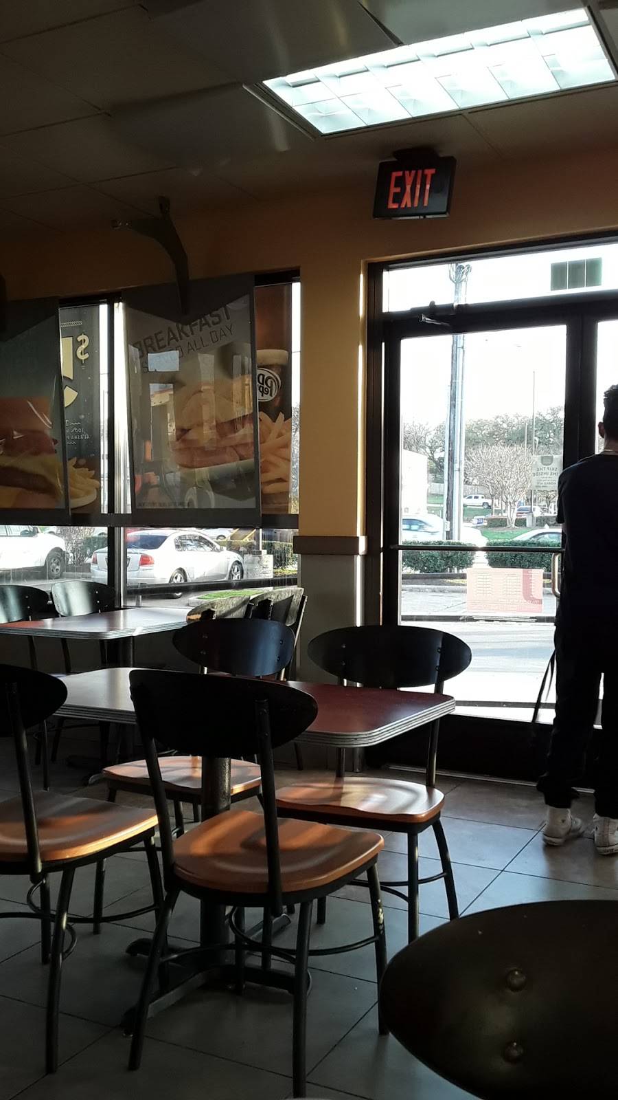 Jack in the Box | restaurant | 110 E William Cannon St, Austin, TX 78745, USA | 5124420099 OR +1 512-442-0099