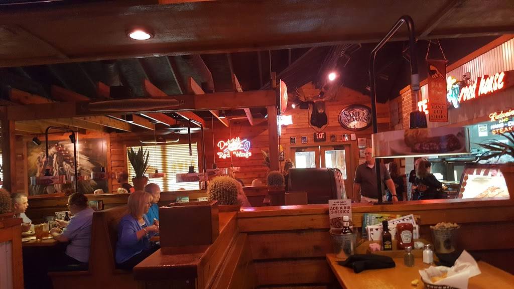 Texas Roadhouse | restaurant | 20201 13 Mile Rd, Roseville, MI 48066, USA | 5862940838 OR +1 586-294-0838