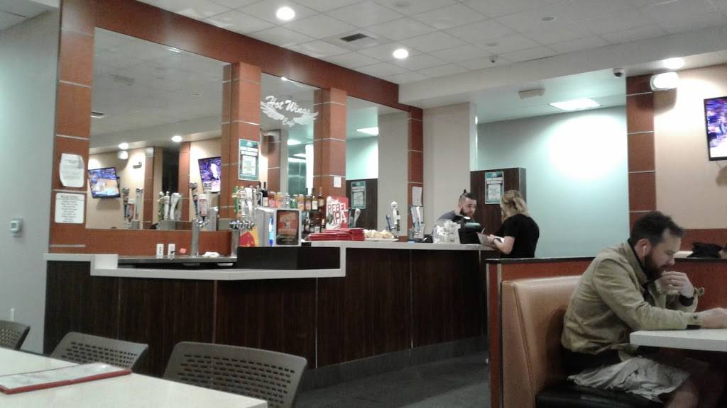 Hot Wings Cafe | restaurant | 4609 Van Nuys Blvd, Sherman Oaks, CA 91403, USA | 8187849464 OR +1 818-784-9464