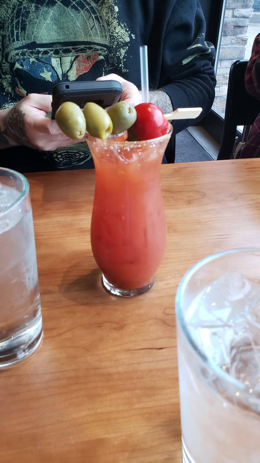 Magnuson Kitchen + Brewery | restaurant | 5108 Grand Loop, Tacoma, WA 98407, USA | 2532675010 OR +1 253-267-5010