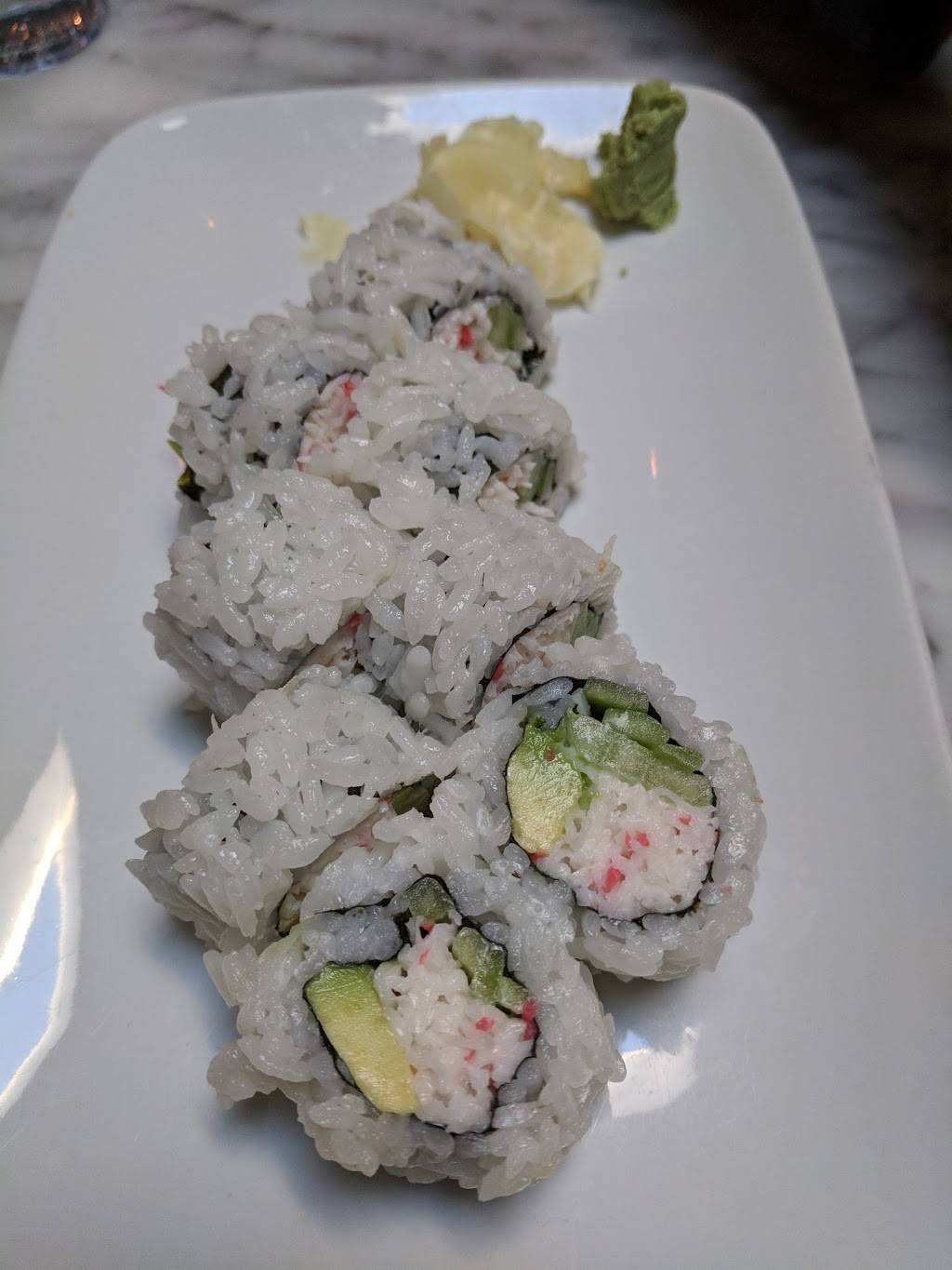 Yume Sushi | restaurant | 3217 W McGraw St, Seattle, WA 98199, USA | 2064026397 OR +1 206-402-6397