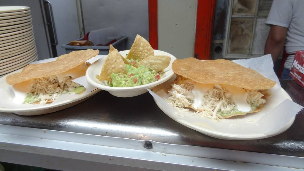 Los Monteros | restaurant | 900 Sunset Dr, Pasadena, TX 77506, USA | 7134726600 OR +1 713-472-6600