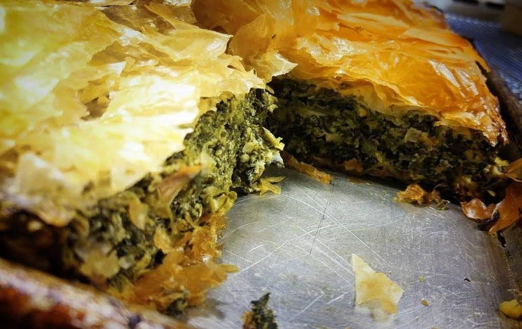 Bells Greek Pizza | restaurant | 304 W Broomfield St, Mt Pleasant, MI 48858, USA | 9893178668 OR +1 989-317-8668