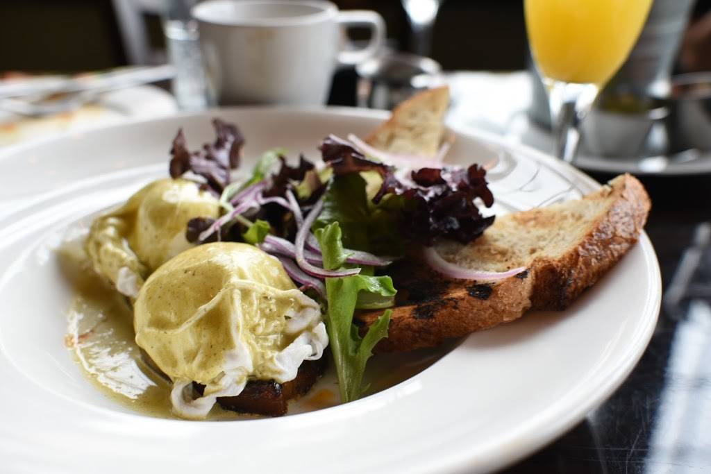 Surfish Bistro | restaurant | 550 3rd Ave, Brooklyn, NY 11215, USA | 7187888070 OR +1 718-788-8070