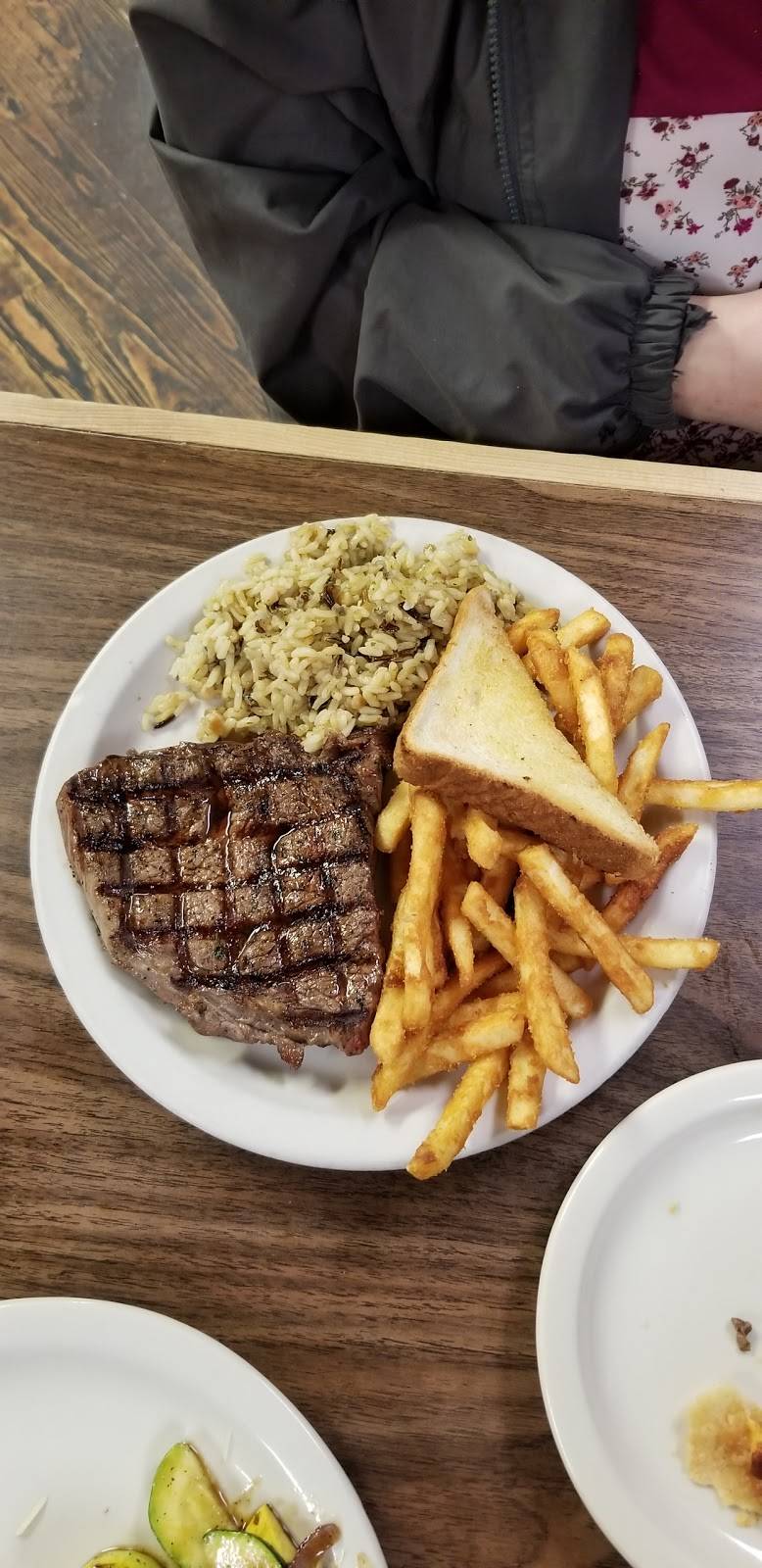 Hermann Sons Steak House | restaurant | 577 US Hwy 90 E, Box 176, Hondo, TX 78861, USA | 8304262220 OR +1 830-426-2220
