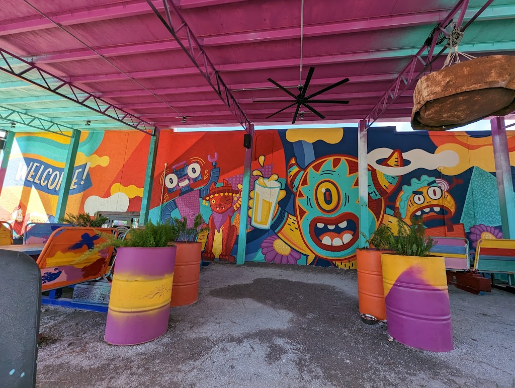 El Weirdo | restaurant | 24 Oak Ave, Panama City, FL 32401, USA | 8508427685 OR +1 850-842-7685