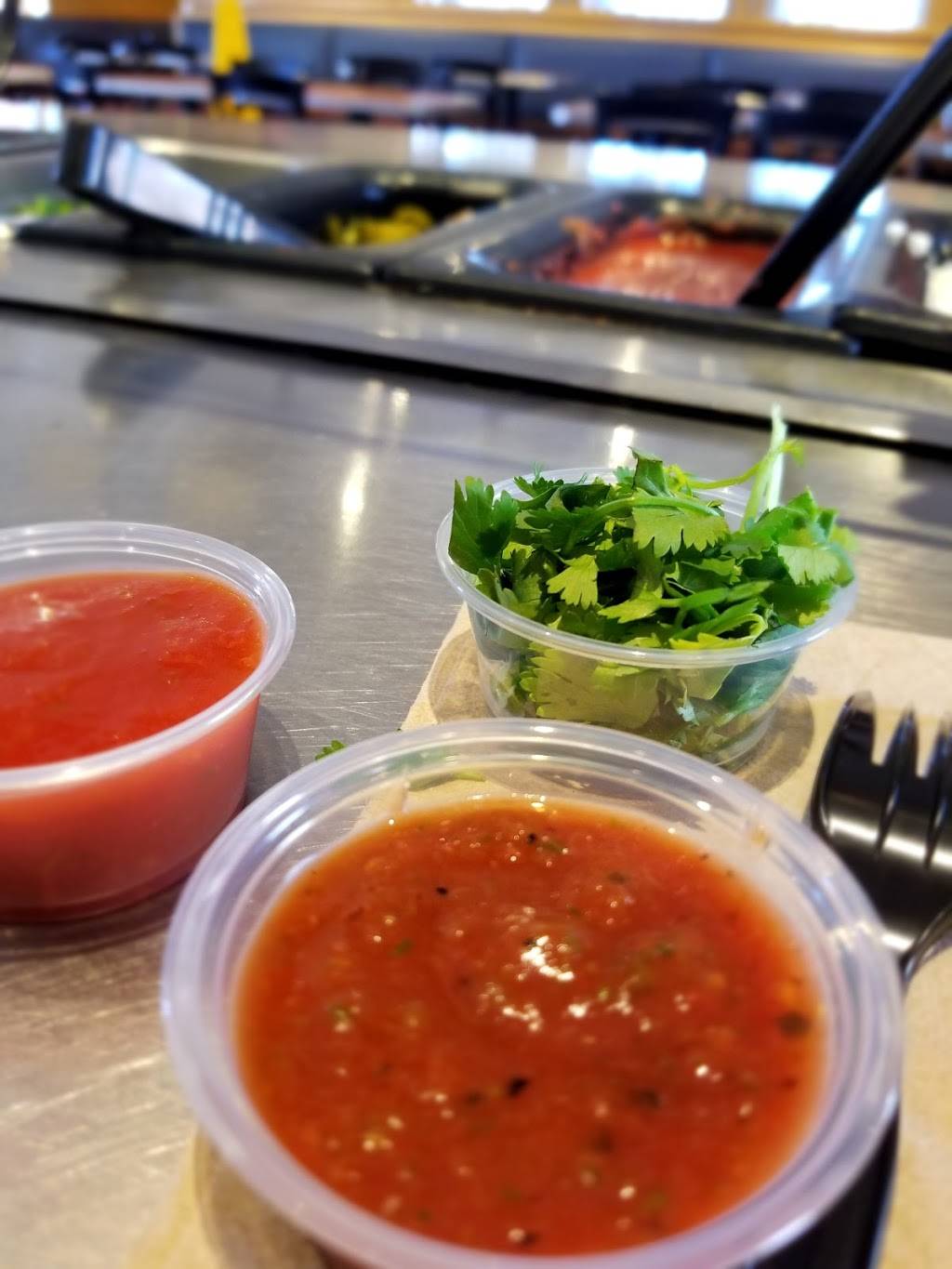 Taco Bueno | restaurant | 1419 N Collins St, Arlington, TX 76011, USA | 8178019127 OR +1 817-801-9127