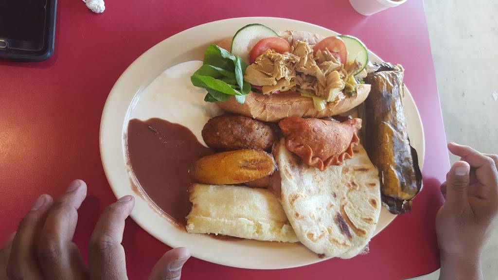 Flor Blanca Restaurant | restaurant | 12571 Harbor Blvd, Garden Grove, CA 92840, USA | 7145398795 OR +1 714-539-8795