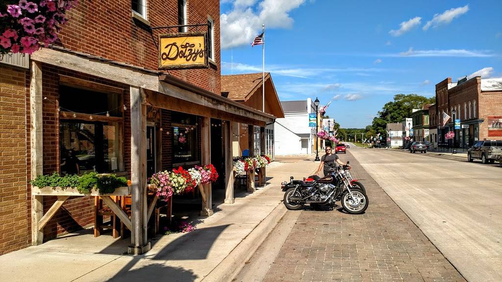 Dotzy’s | Restaurant and Saloon | restaurant | 240 Center St, Elgin, IA 52141, USA | 5635186061 OR +1 563-518-6061