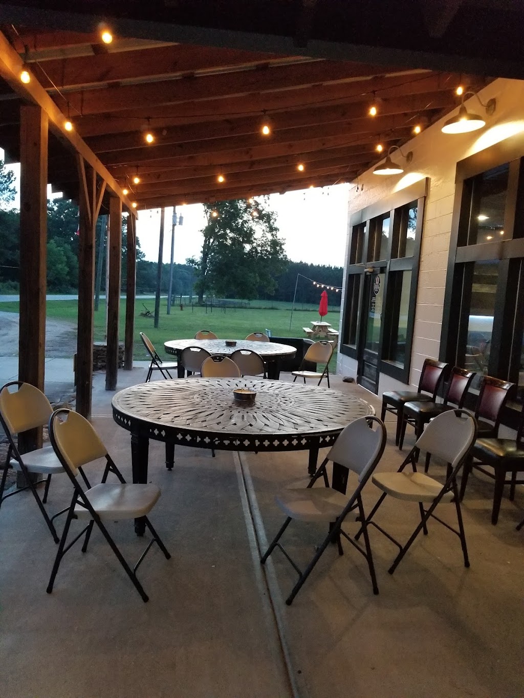 DHG Grill | restaurant | 19470 GA-85, Gay, GA 30218, USA | 7069773736 OR +1 706-977-3736