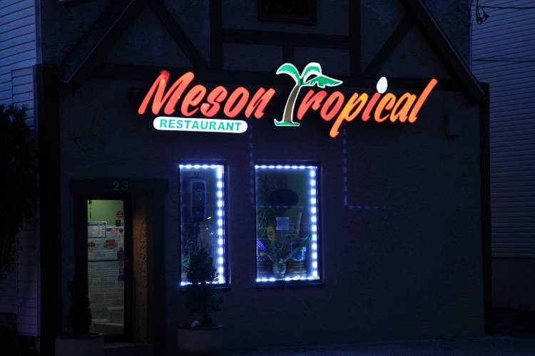 Meson Tropical | restaurant | 23 E Elizabeth Ave, Linden, NJ 07036, USA | 9085871899 OR +1 908-587-1899