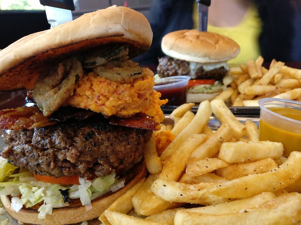 Kingsman Que and Brew | restaurant | 924 E Main St, Lexington, SC 29072, USA | 8039570863 OR +1 803-957-0863