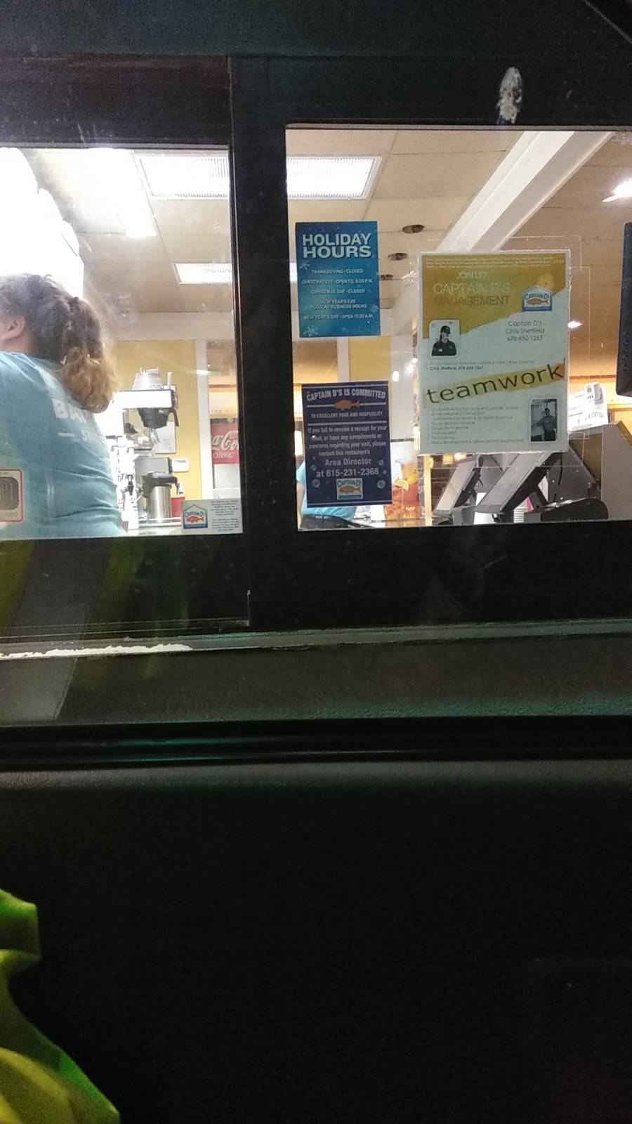 Captain Ds | restaurant | 437 N Green St, Henderson, KY 42420, USA | 2708261929 OR +1 270-826-1929