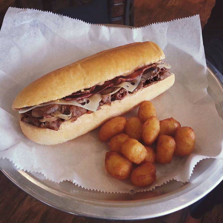 Cousins Subs | meal takeaway | 253 N Main St, Thiensville, WI 53092, USA | 2622429198 OR +1 262-242-9198