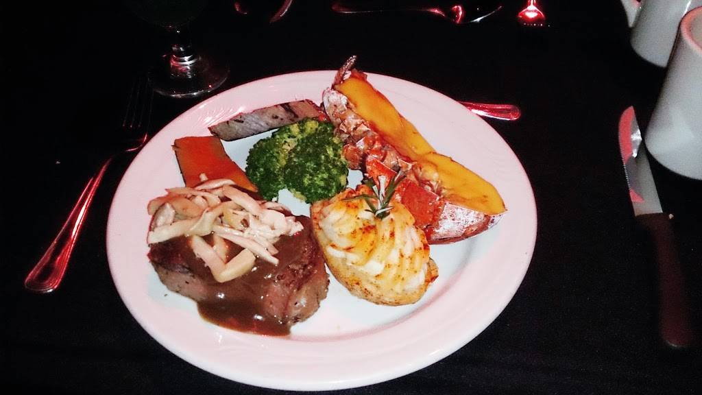 Magic of Polynesia : Roberts Hawaii | restaurant | 2300 Kalakaua Ave, Honolulu, HI 96815, USA | 8089714321 OR +1 808-971-4321