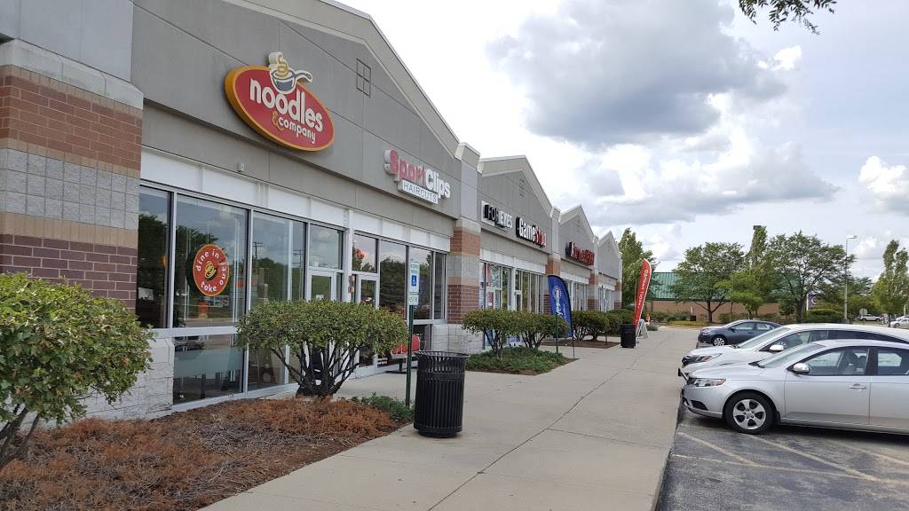 Noodles and Company | restaurant | 137 N Weber Rd, Bolingbrook, IL 60440, USA | 6307719999 OR +1 630-771-9999