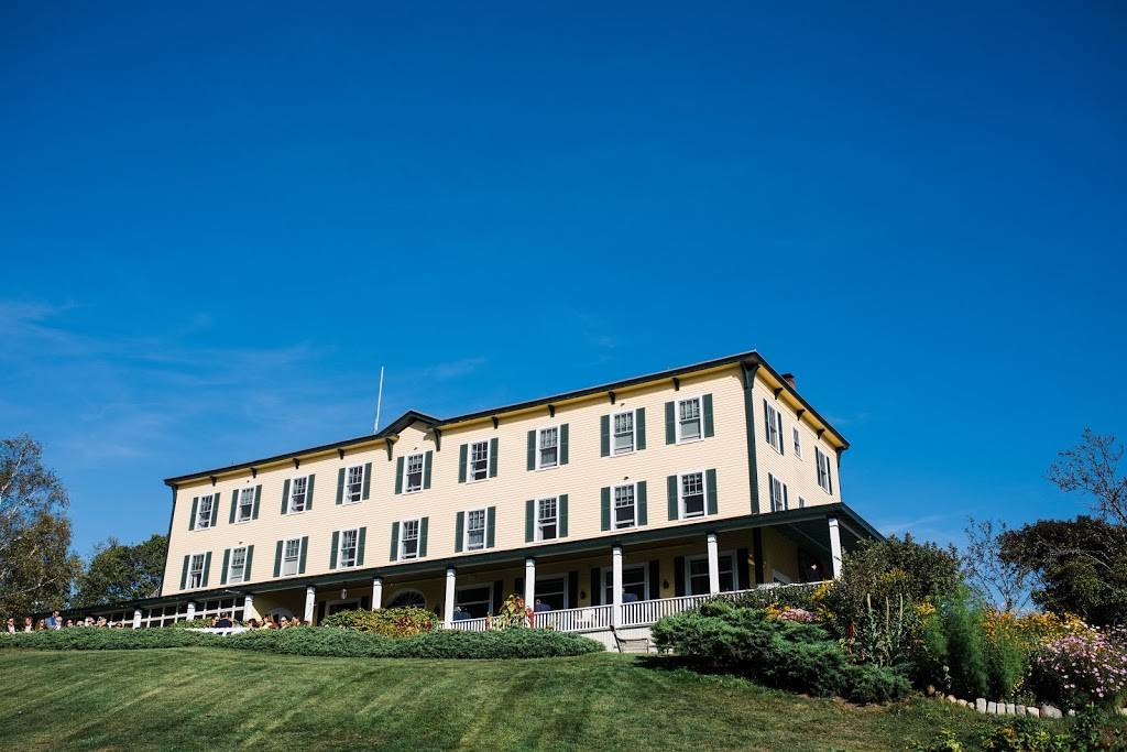 Chebeague Island Inn | restaurant | 61 S Rd, Chebeague Island, ME 04017, USA | 2078465155 OR +1 207-846-5155