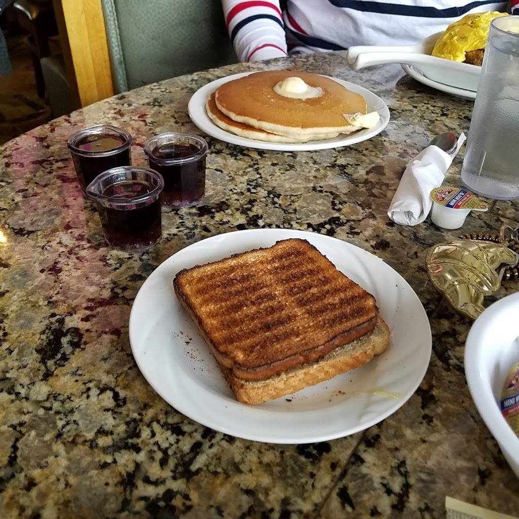 Cozy Table | restaurant | 2500 W 3rd St, Bloomington, IN 47404, USA | 8123395900 OR +1 812-339-5900