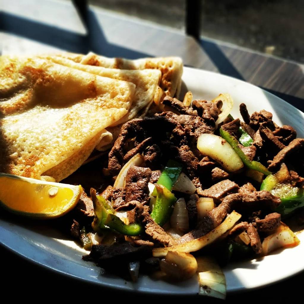 Salaama Hut | restaurant | 1987 Kipling Ave, Etobicoke, ON M9W 4J4, Canada | 4167447413 OR +1 416-744-7413