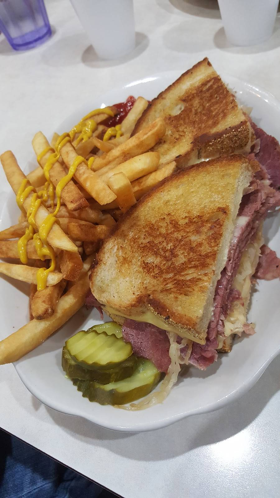 Roseanns Kitchen | restaurant | 21400 15 Mile Rd, Clinton Twp, MI 48035, USA | 5867919704 OR +1 586-791-9704