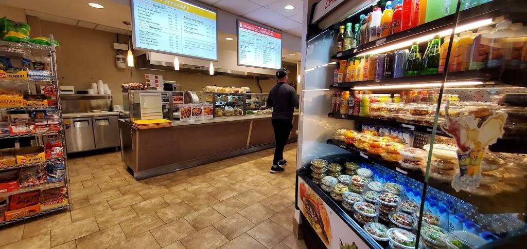 Druxys Famous Deli | restaurant | 381 Church St, Markham, ON L3P 7P3, Canada | 9054720974 OR +1 905-472-0974