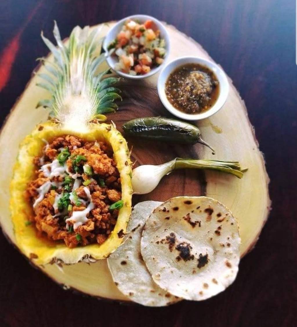 Taqueria La Carreta | restaurant | 8302 S Tacoma Way, Lakewood, WA 98499, USA | 2535890760 OR +1 253-589-0760