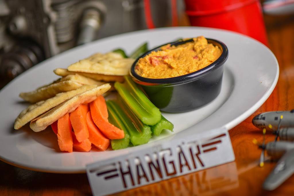 The Hangar Food and Spirits | restaurant | 13610 N Scottsdale Rd Suite 30, Scottsdale, AZ 85254, USA | 4809518897 OR +1 480-951-8897
