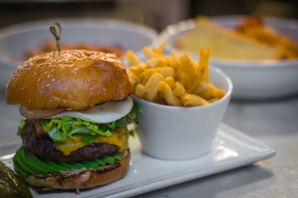 Laurel Hardware | restaurant | 7984 Santa Monica Blvd, West Hollywood, CA 90046, USA | 3236566070 OR +1 323-656-6070