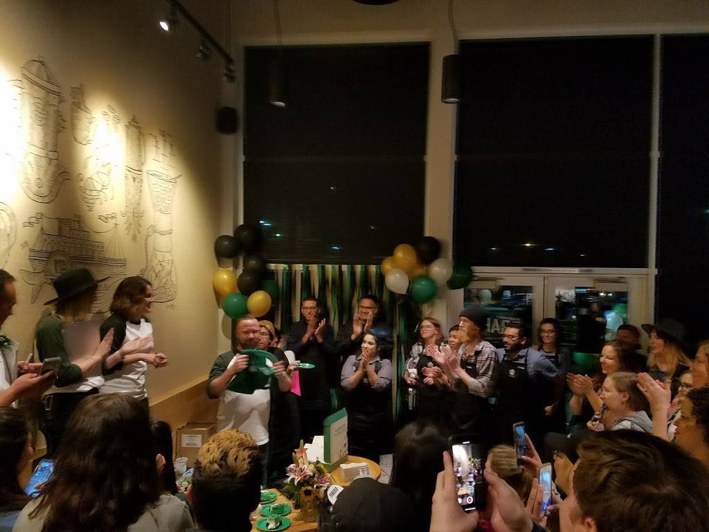 Starbucks | cafe | 5101 Telegraph Rd #101, Ventura, CA 93003, USA | 8052909644 OR +1 805-290-9644