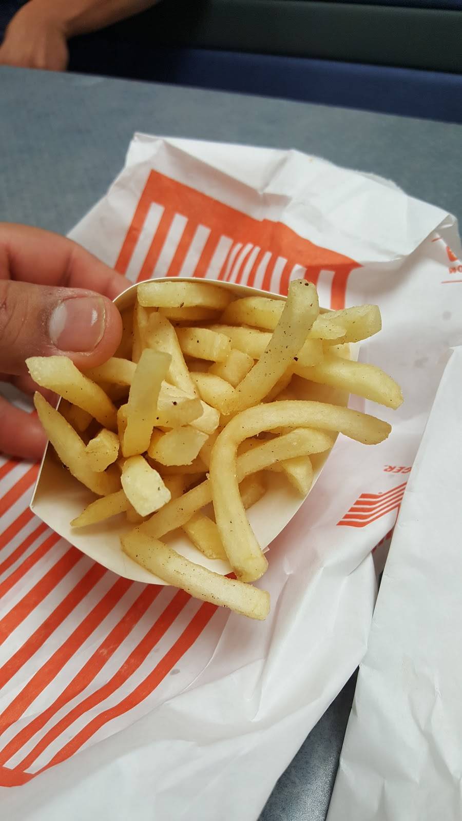 Whataburger | restaurant | 3845 S Carrier Pkwy, Grand Prairie, TX 75052, USA | 9722377941 OR +1 972-237-7941