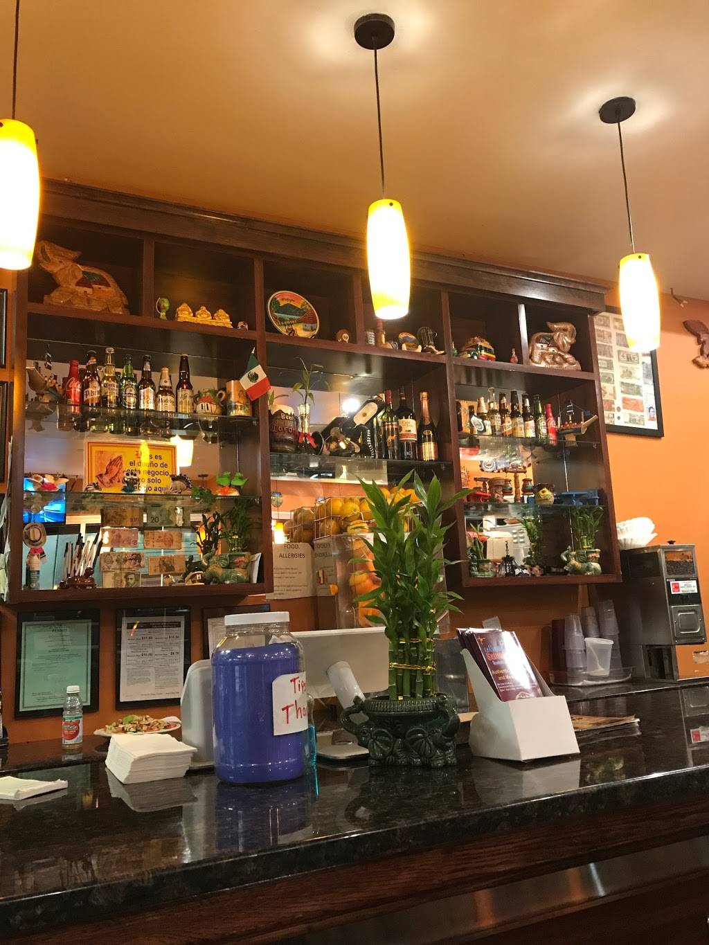 La Esquina Salvadoreña | restaurant | 529 Main St, New Rochelle, NY 10801, USA | 9143362423 OR +1 914-336-2423