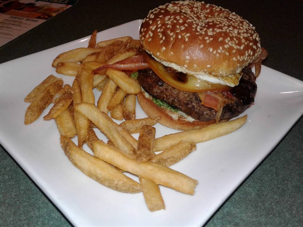 The Greene Turtle Sports Bar & Grille | restaurant | 8200 Perry Hall Blvd, Nottingham, MD 21236, USA | 4104973969 OR +1 410-497-3969