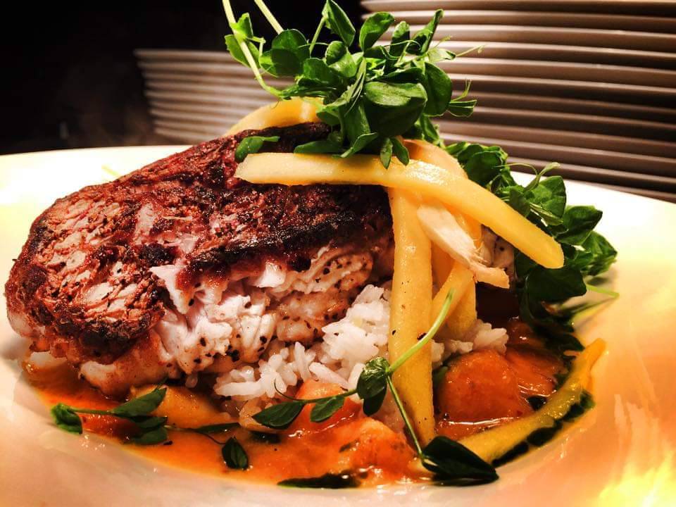 Mission Oak Grill | restaurant | 26 Green St, Newburyport, MA 01950, USA | 9784639009 OR +1 978-463-9009